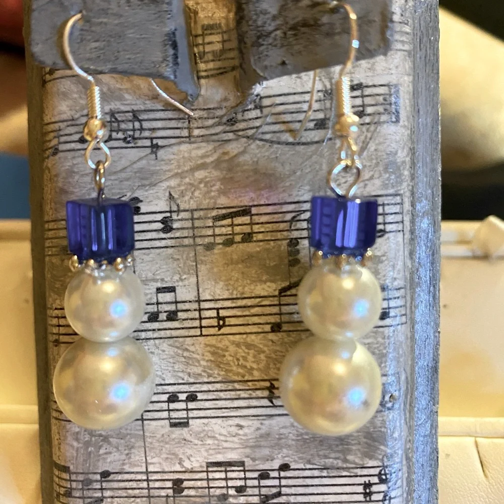 Silver Snowman Earrings - Picture 1 of 1